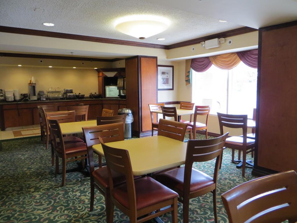 Baymont By Wyndham Kalamazoo East Bagian luar foto
