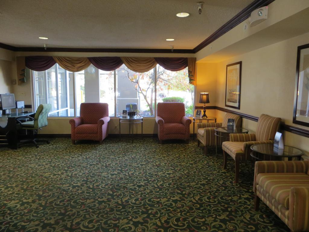 Baymont By Wyndham Kalamazoo East Bagian luar foto