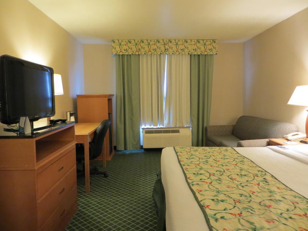 Baymont By Wyndham Kalamazoo East Bagian luar foto
